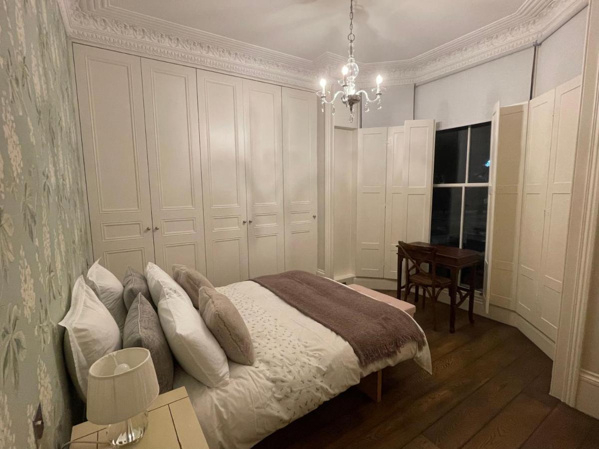 Stylish 3-Bedroom Flat In Kensington London Bagian luar foto